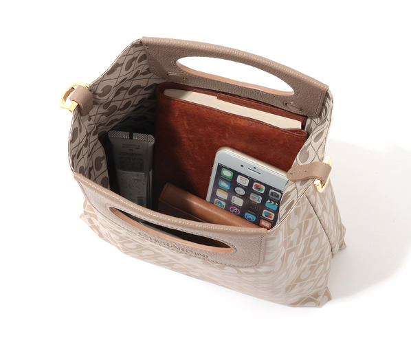 ソフティ 2WAYハンドバッグ 詳細画像 ネイビー 10